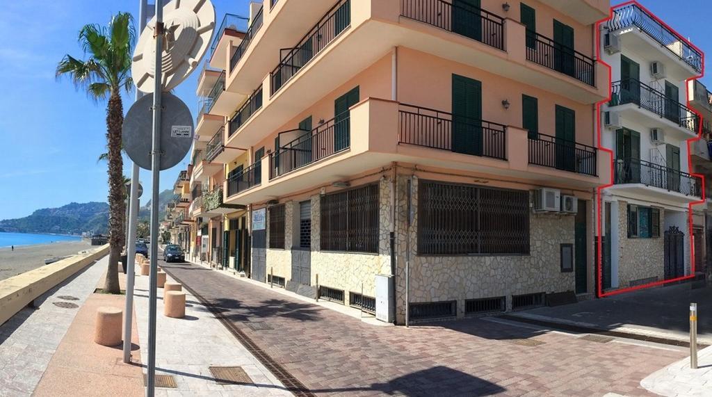 Loft Baia Di Letojanni Apartment Екстериор снимка